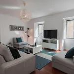 Lovelystay - Bica Patio Duplex